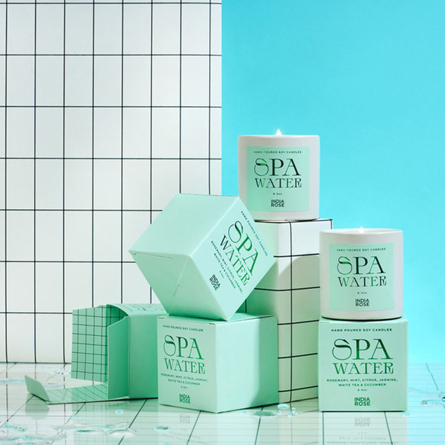 مخصصات صناديق شموع صغيرة الصديقة للبيئة.