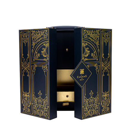 مربع مستحضرات التجميل