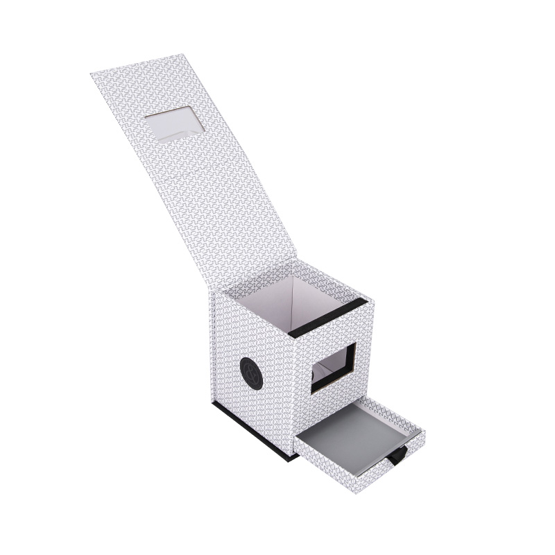 إعادة تعريف الرفاهية: كيف يمكن لصناديق الشمعة المخصصة رفع علامتك التجارية