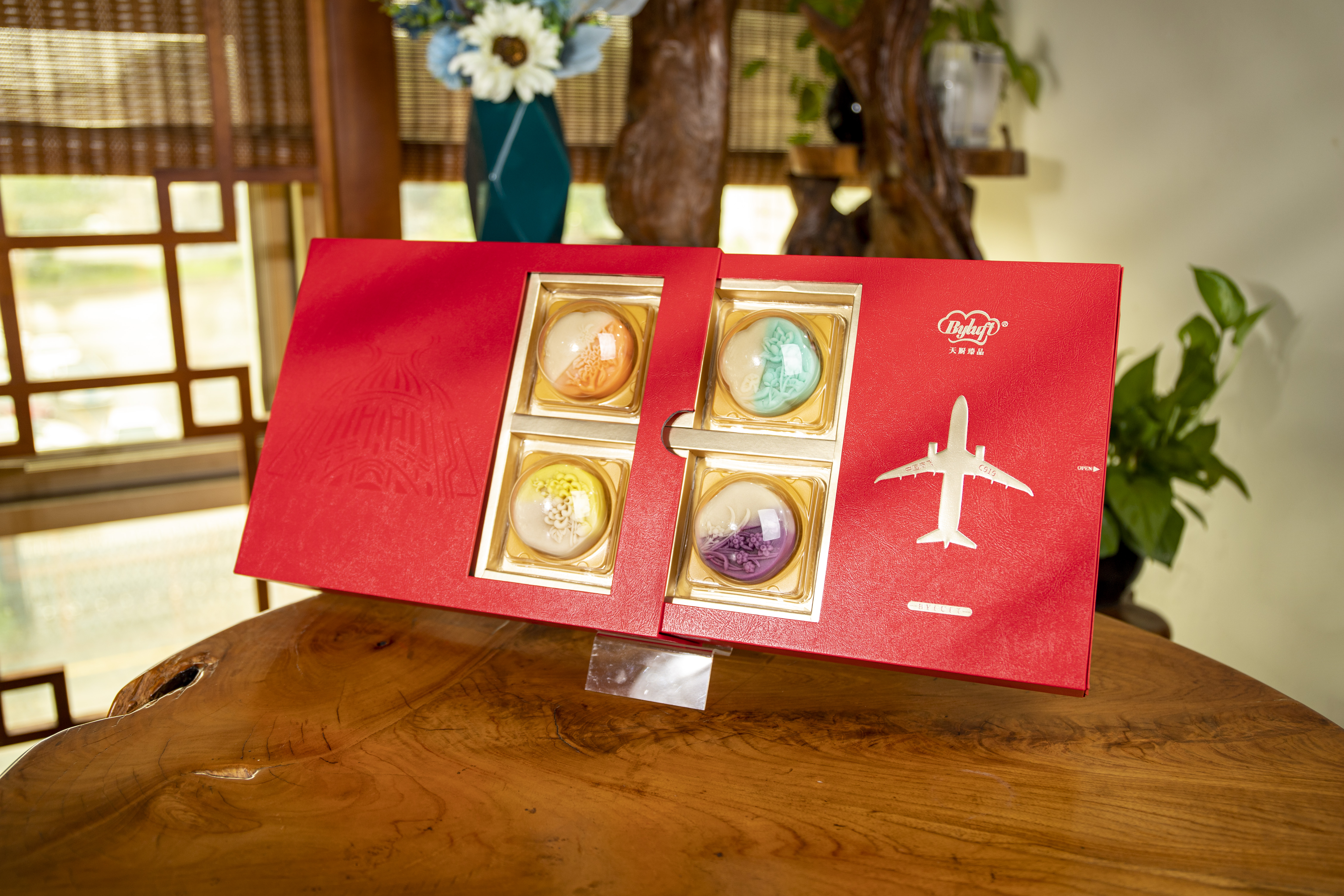 Baiyun Airport Mooncake Packaging