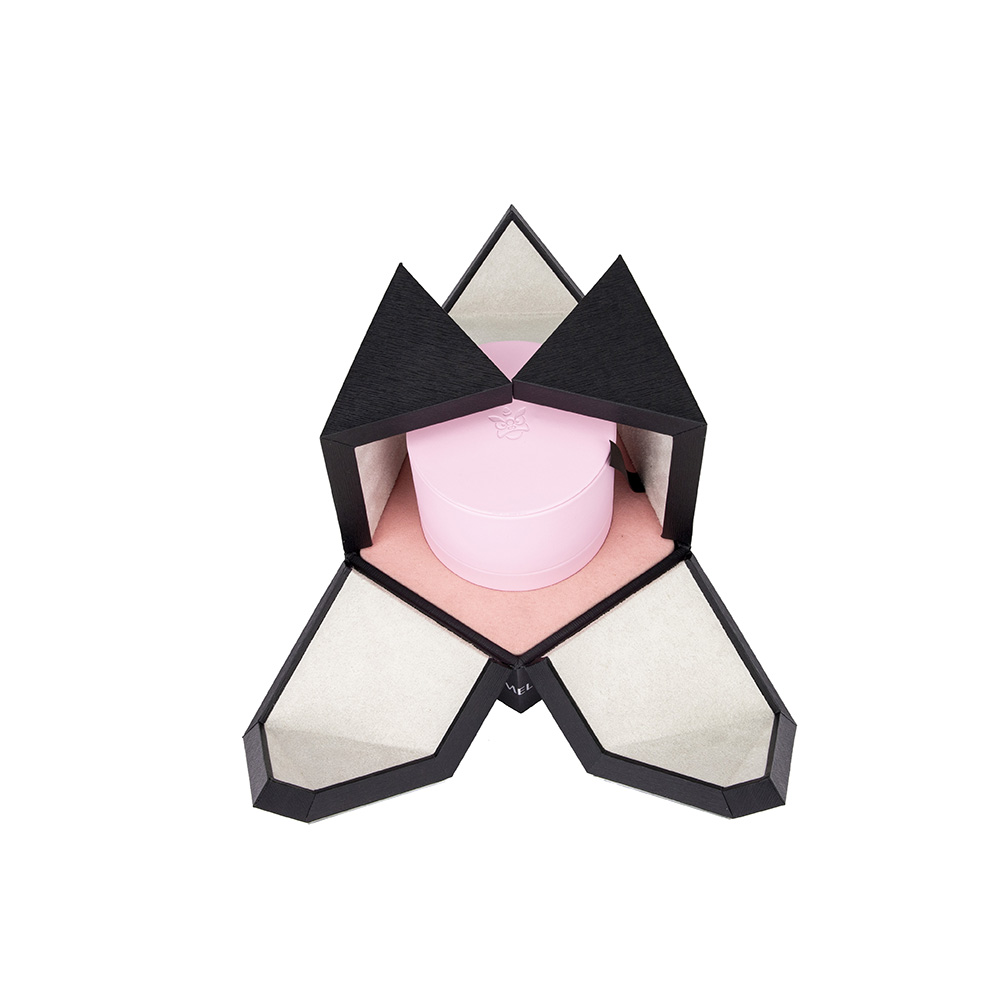 تغليف شمعة فاخرة